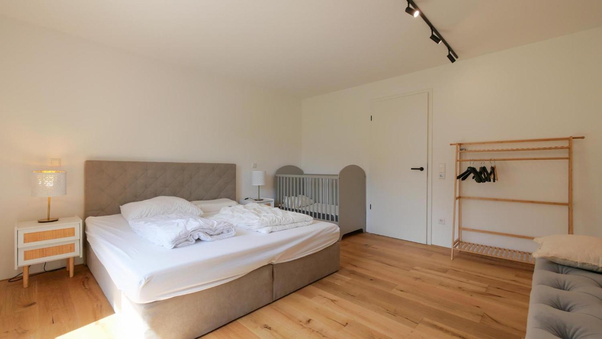 Eleganter Neubau-Luxus In Paderborn & Stilvoller Rueckzugsort Fuer Bis Zu 9 Gaeste Exterior photo